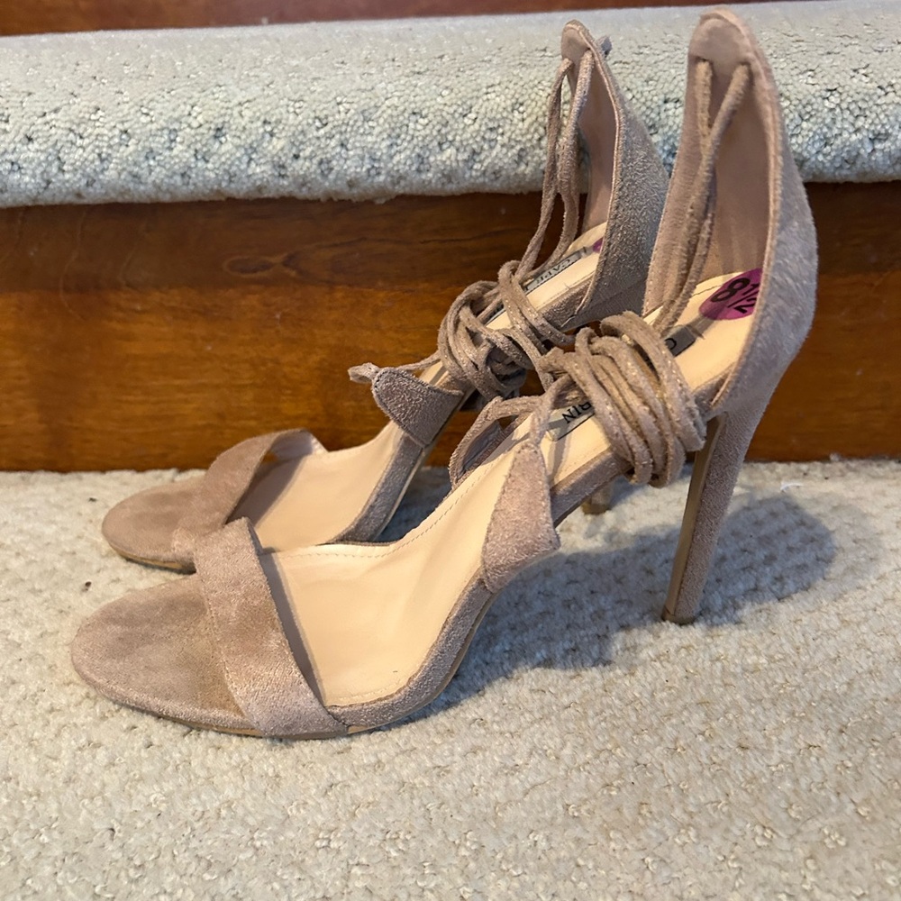Cape Robbin Tan Heels with Ankle Wrap❤️8.5